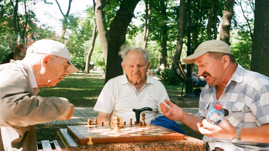 How going nuts may help prevent dementia